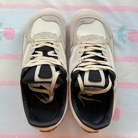 Bottega Veneta Orbit Flash Sea Salt/Black Sneakers - Picture 2 of 7